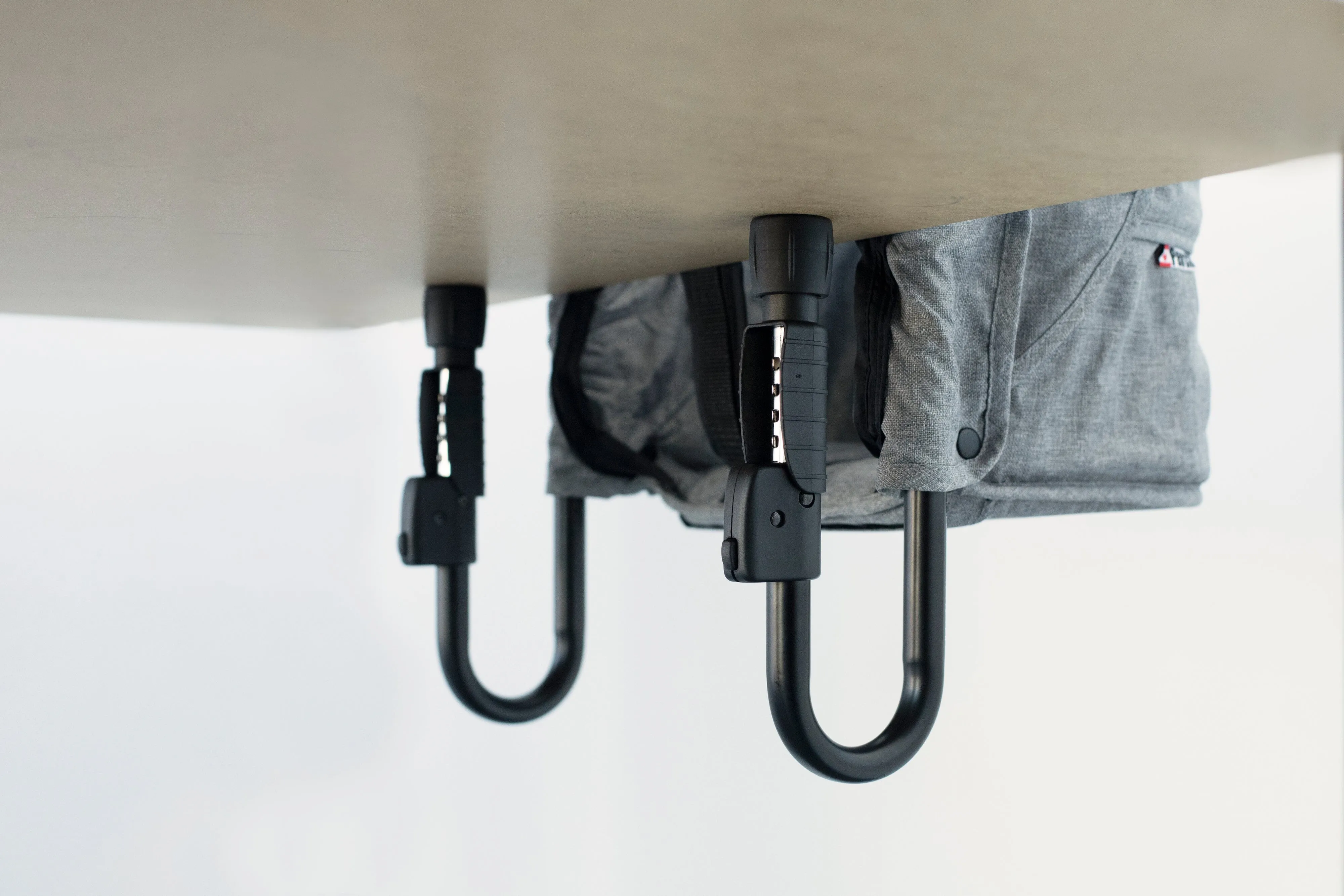 guzzie Guss Perch Portable Hanging High Chair