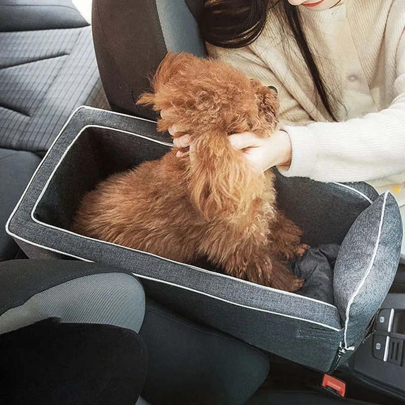 Portable Pet Safety Seat for Cars - Ideal for Small Dogs and Cats